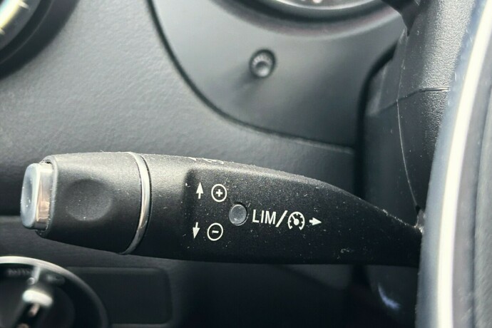 mercedes-benz-cla-bensin-2016-big-11