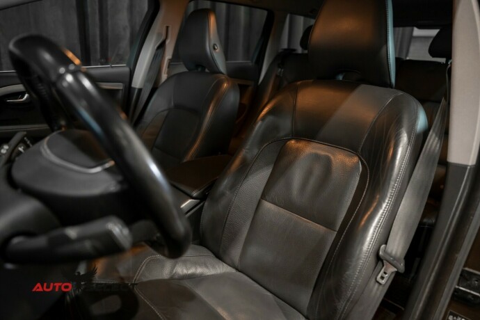 volvo-v70-diesel-2013-big-24