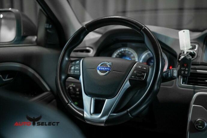 volvo-v70-diesel-2013-big-25