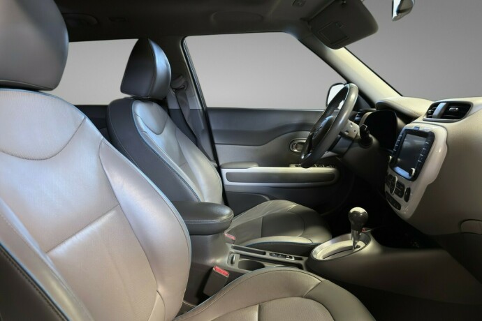 kia-soul-elektrisitet-2019-big-12