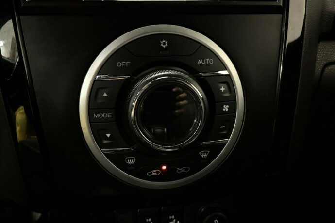 isuzu-d-max-diesel-2019-big-33