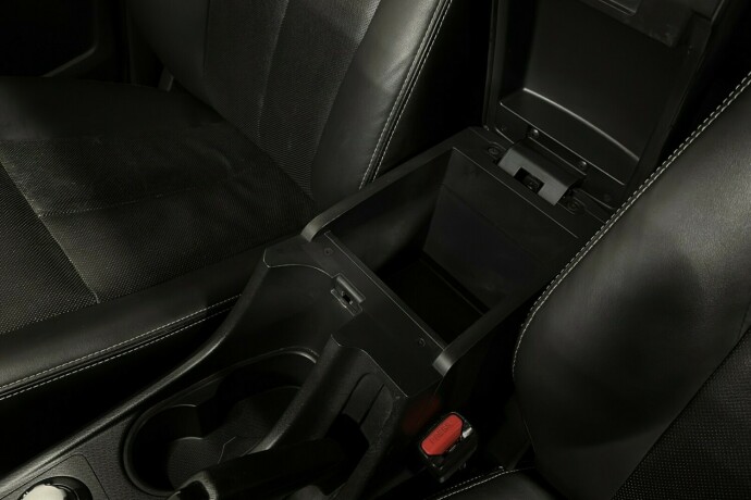 isuzu-d-max-diesel-2019-big-37