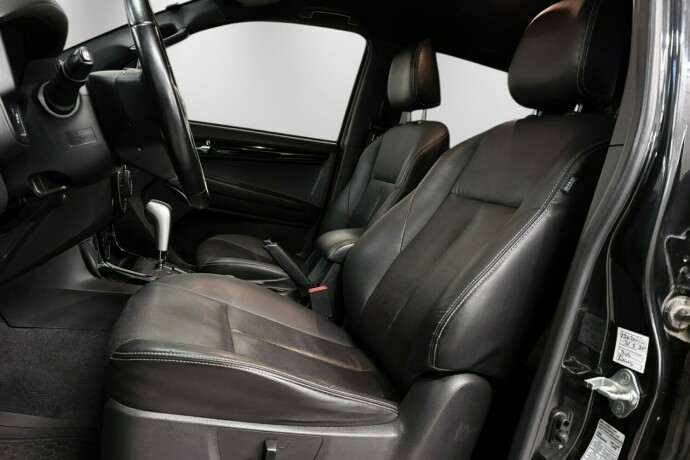 isuzu-d-max-diesel-2019-big-19