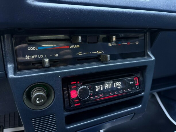 toyota-carina-bensin-1985-big-13