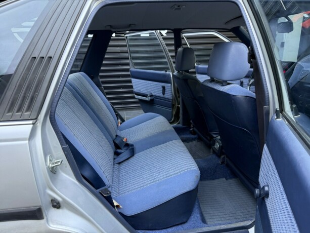 toyota-carina-bensin-1985-big-18