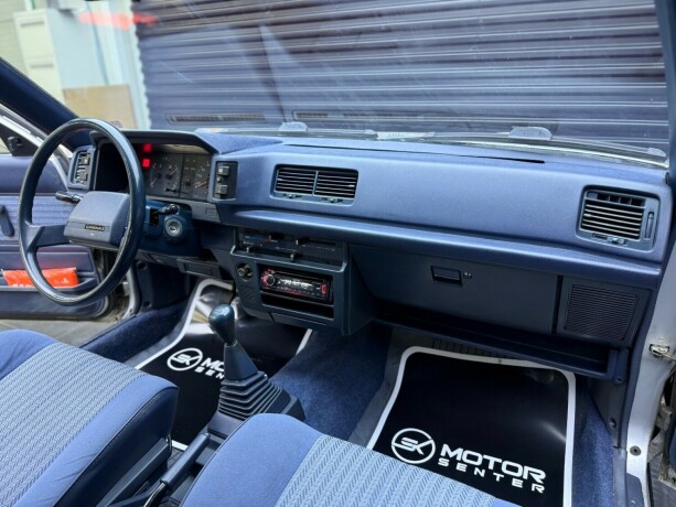 toyota-carina-bensin-1985-big-9