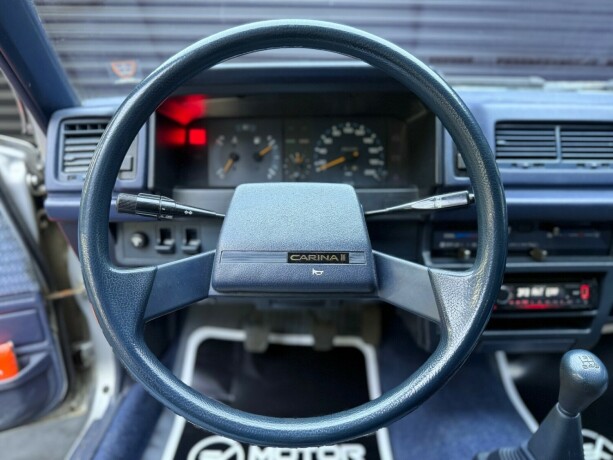 toyota-carina-bensin-1985-big-11