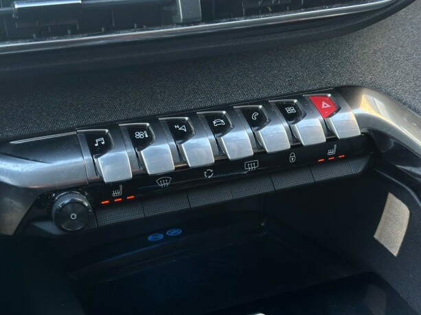 peugeot-5008-diesel-2021-big-18