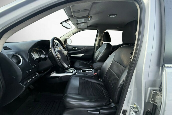 nissan-navara-diesel-2019-big-23