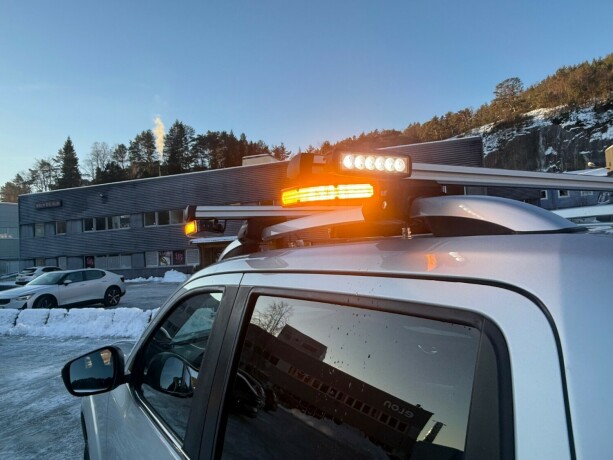 nissan-navara-diesel-2019-big-55