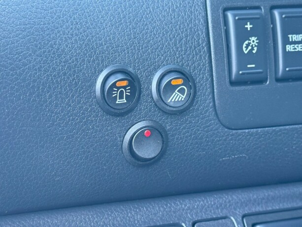 nissan-navara-diesel-2019-big-30