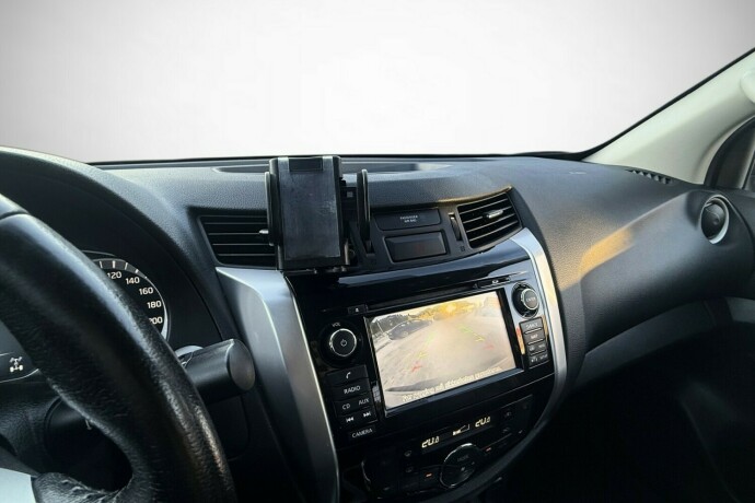 nissan-navara-diesel-2019-big-43