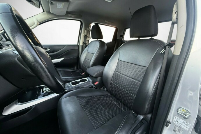 nissan-navara-diesel-2019-big-25