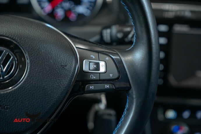 volkswagen-golf-elektrisitet-2018-big-27