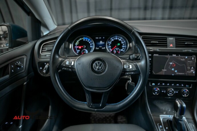 volkswagen-golf-elektrisitet-2018-big-23