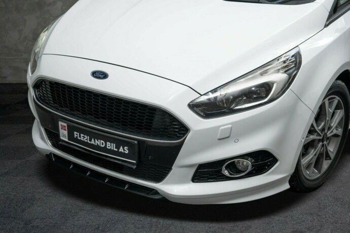 ford-s-max-diesel-2018-big-3