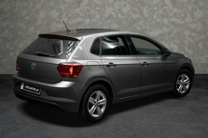 volkswagen-polo-bensin-2018-big-9