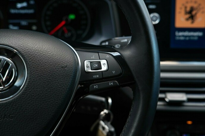 volkswagen-polo-bensin-2018-big-13