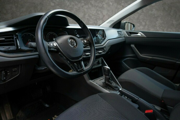 volkswagen-polo-bensin-2018-big-21