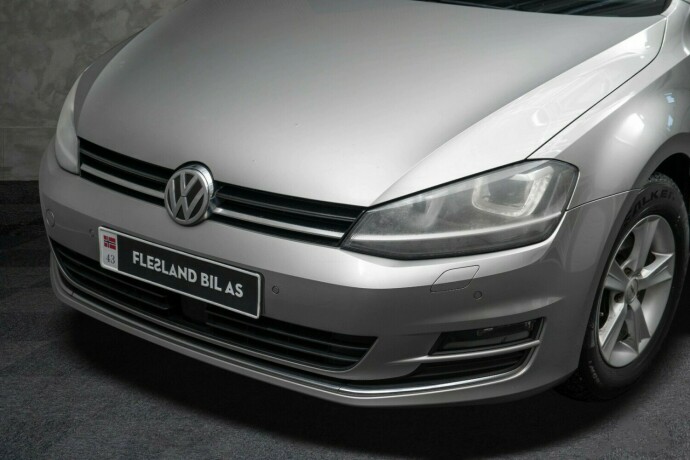 volkswagen-golf-bensin-2014-big-2