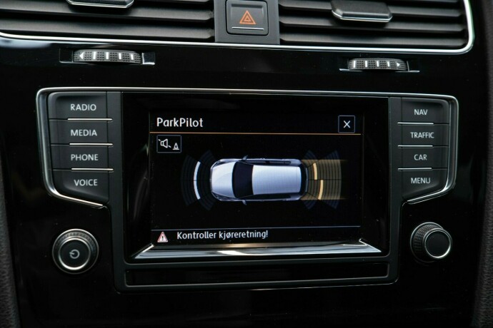 volkswagen-golf-bensin-2014-big-18