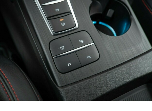 ford-kuga-elektrisitetbensin-2021-big-20