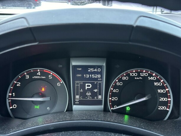 isuzu-d-max-diesel-2012-big-9