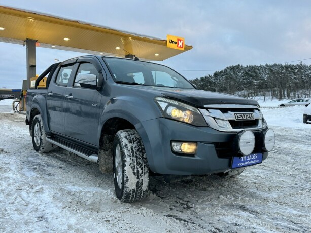 isuzu-d-max-diesel-2012-big-2