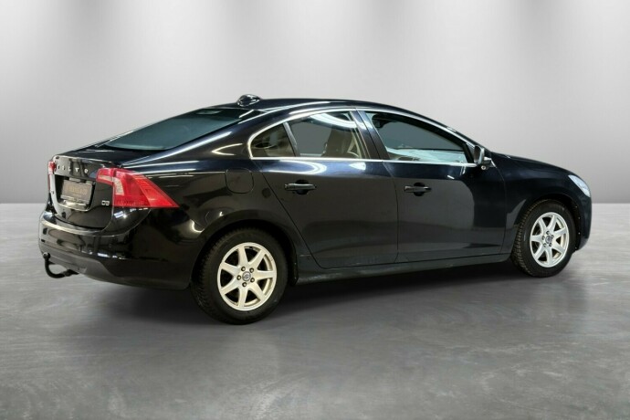 volvo-s60-diesel-2011-big-6