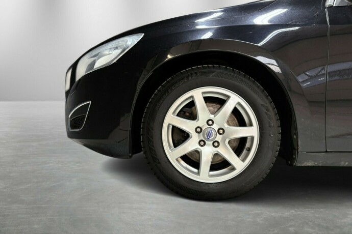 volvo-s60-diesel-2011-big-3