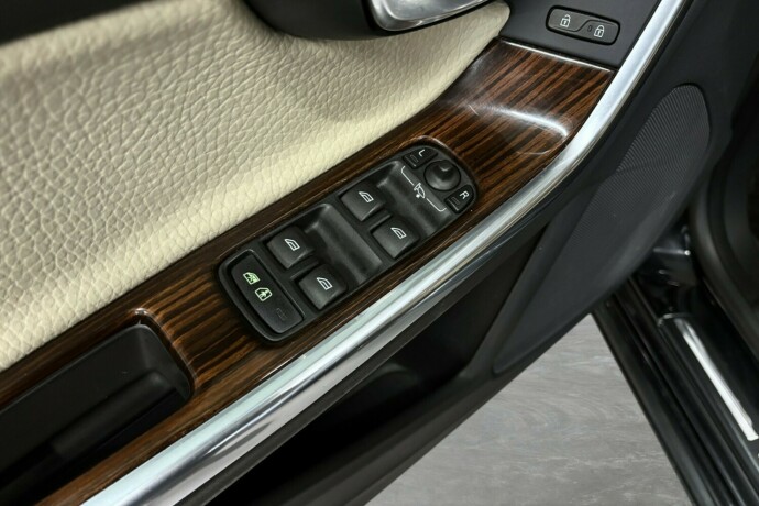 volvo-s60-diesel-2011-big-14