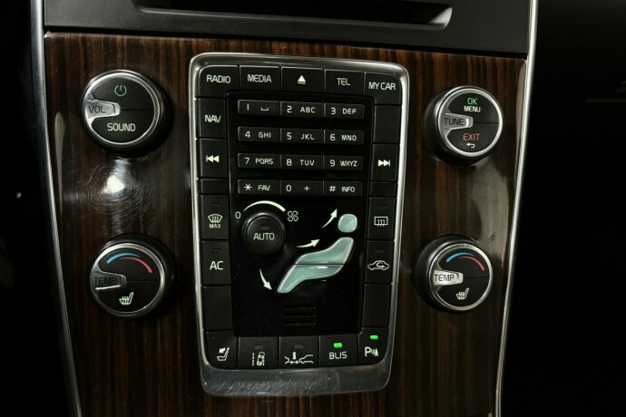 volvo-s60-diesel-2011-big-26