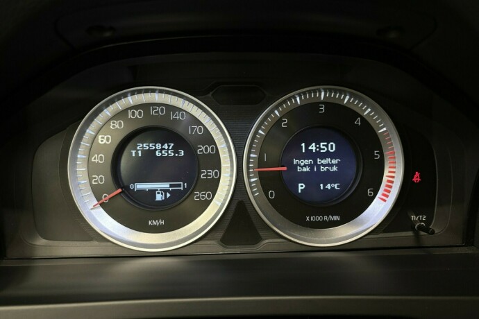 volvo-s60-diesel-2011-big-20