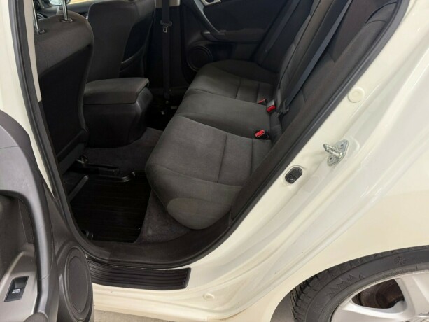 honda-accord-bensin-2010-big-20