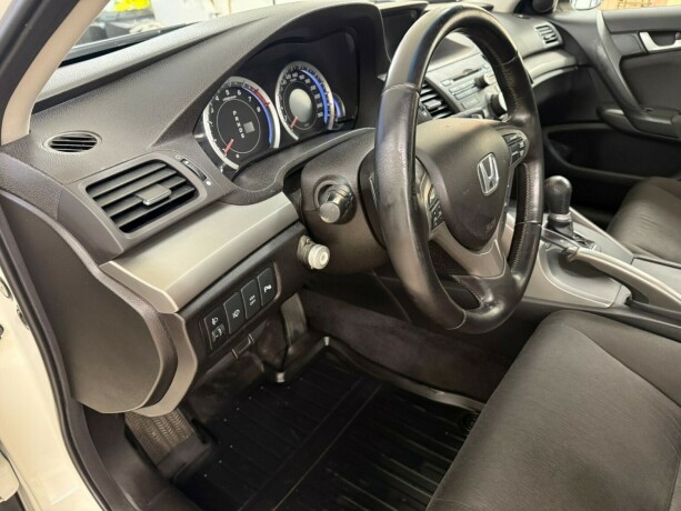 honda-accord-bensin-2010-big-13