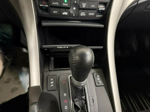 honda-accord-bensin-2010-big-11