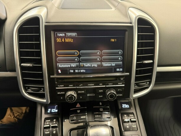 porsche-cayenne-diesel-2012-big-13