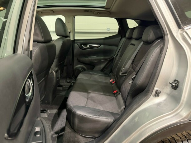 nissan-qashqai-bensin-2016-big-11