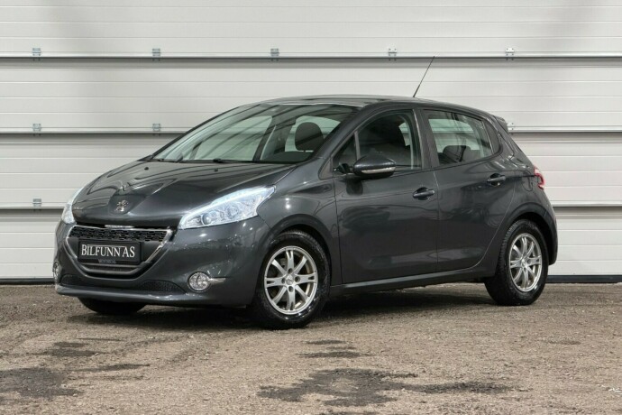 peugeot-208-bensin-2014-big-6