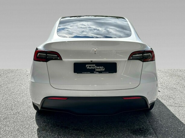 tesla-model-y-elektrisitet-2024-big-6