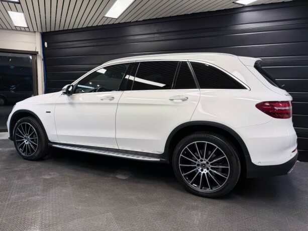 mercedes-benz-glc-elektrisitetbensin-2018-big-3