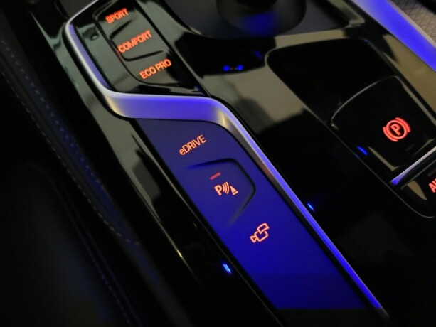 bmw-5-serie-plug-in-petrol-2020-big-29