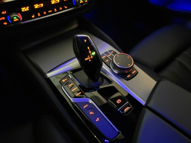 bmw-5-serie-plug-in-petrol-2020-big-28