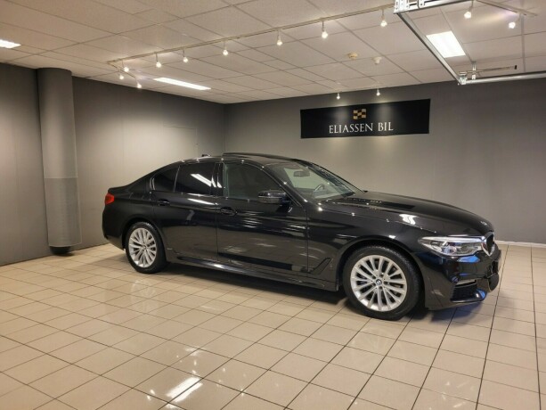 bmw-5-serie-plug-in-petrol-2020-big-3