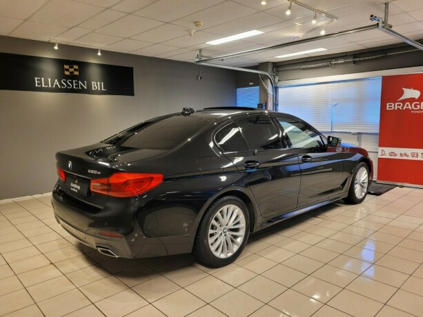 bmw-5-serie-plug-in-petrol-2020-big-5