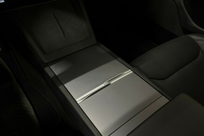 tesla-model-3-elektrisitet-2024-big-26