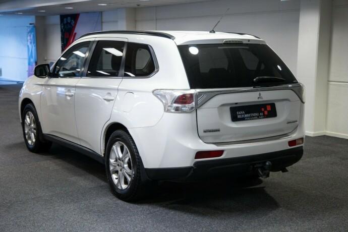 mitsubishi-outlander-diesel-2014-big-1