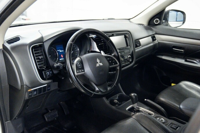 mitsubishi-outlander-diesel-2014-big-5