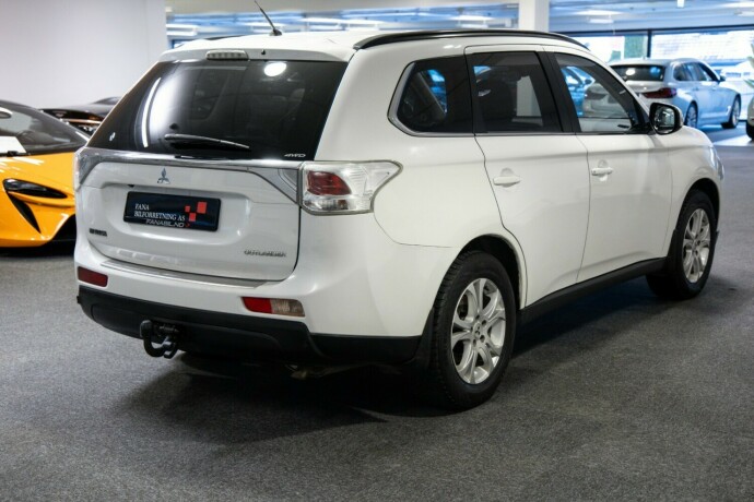 mitsubishi-outlander-diesel-2014-big-2