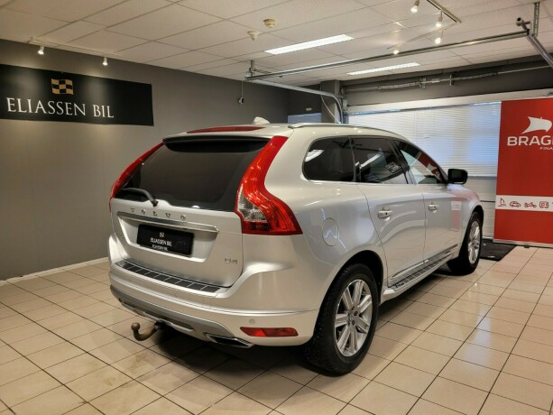volvo-xc-60-diesel-2017-big-6